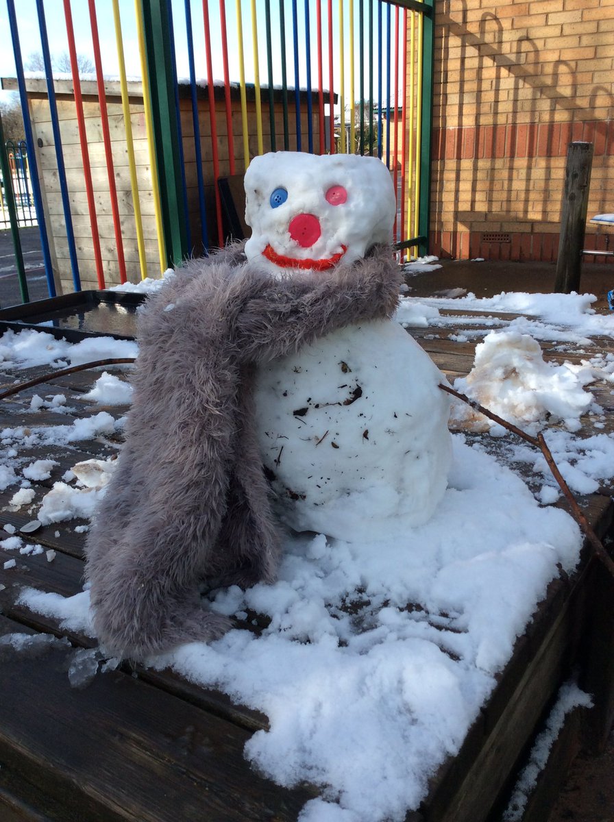 ditton_ps's tweet image. Introducing the newest member of Reception, Norman! #EYFS #SNOWYdays #EYFSoutdoorLEARNING