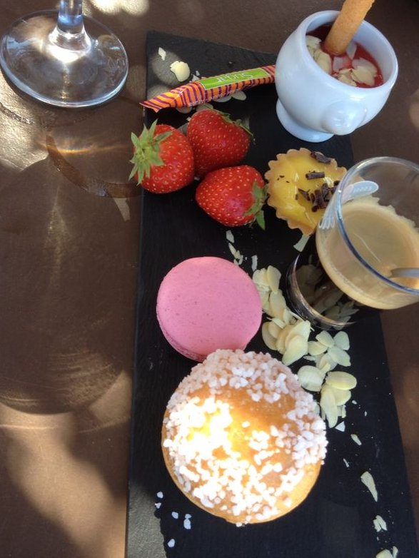 Redshilliz tweet media