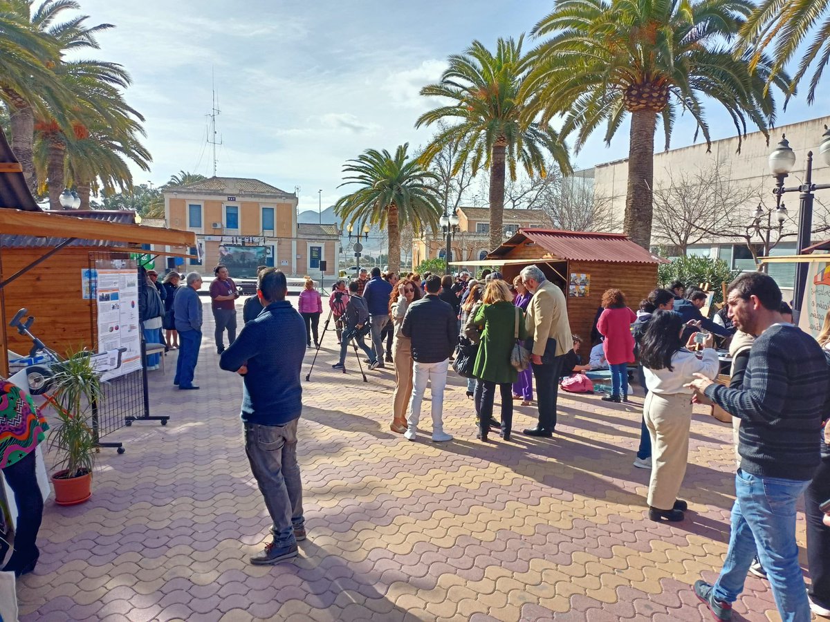 IsenFormacion's tweet photo. 📣 Hoy #Isenfp participa en la I Feria de la Educación en Jumilla, de la mano de #FAMPA
Estamos encantados de poder asesorar al alumnado y sus familias sobre los diferentes itinerarios educativos. 📚🙌🏻
#FeriaDeEducación #Jumilla #Isen #SomosIsen #Fp https://t.co/hDSpVYixxd