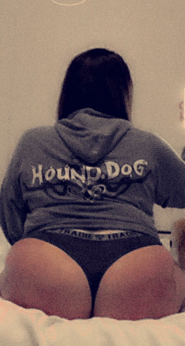 CurvyMama23's tweet photo. https://t.co/b7PewLVdBU come join me for more 😏😘 https://t.co/qI56ZDHUWV