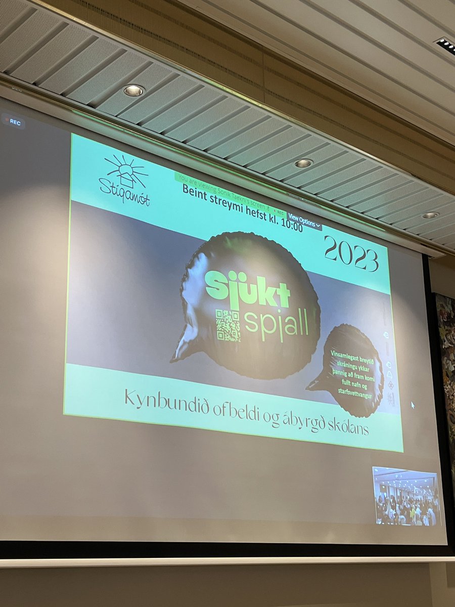 Öll forvarnar teymi skóla Reykjanesbæjar saman að horfa 
🫶 samstaða skiptir máli #stapaskoli #menntaspjall