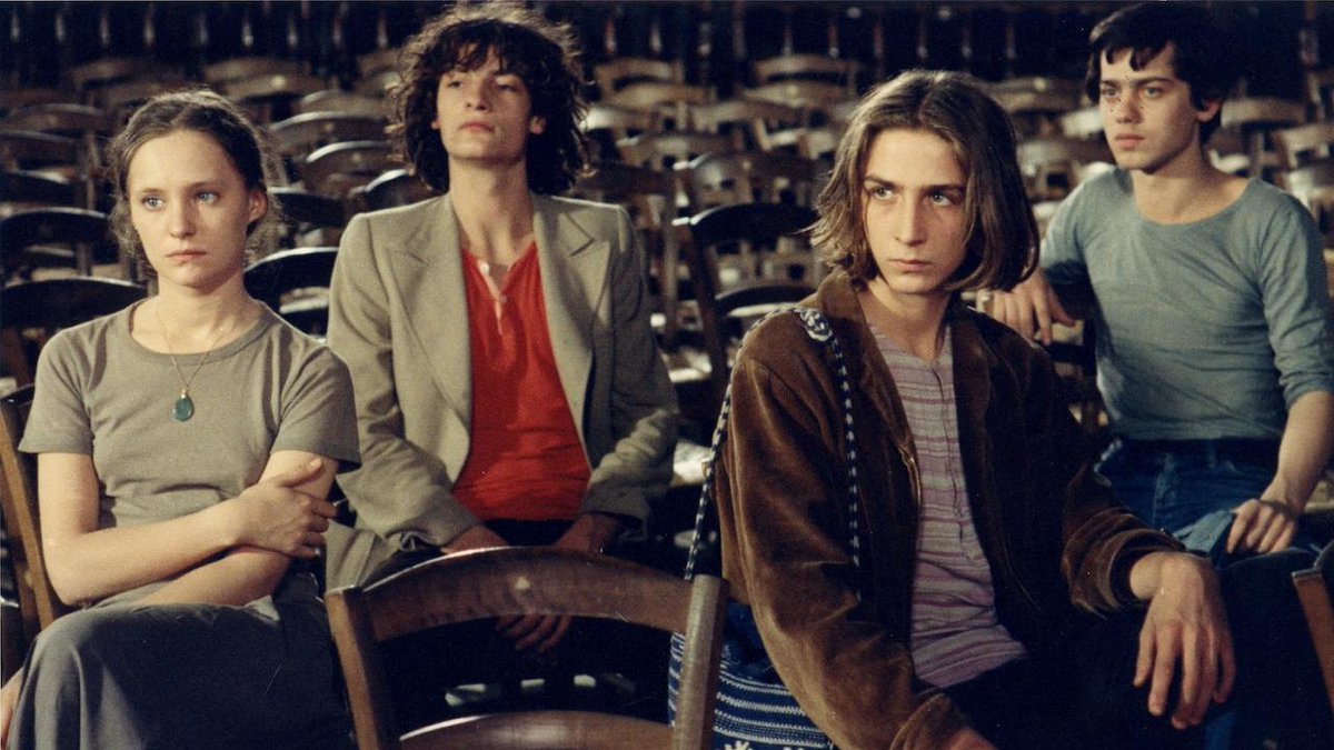 ElieBartin's tweet photo. #FIFR2023 Le diable probablement - Robert Bresson 

Revoir un film d'un de mes cinéastes préférés fut une expérience forte. Avec Le diable probablement, Bresson dépeint un monde sur le point de s'effondrer en faisant s'opposer espoir et nihilisme de la jeune génération. La pureté https://t.co/1nSeigYj6h