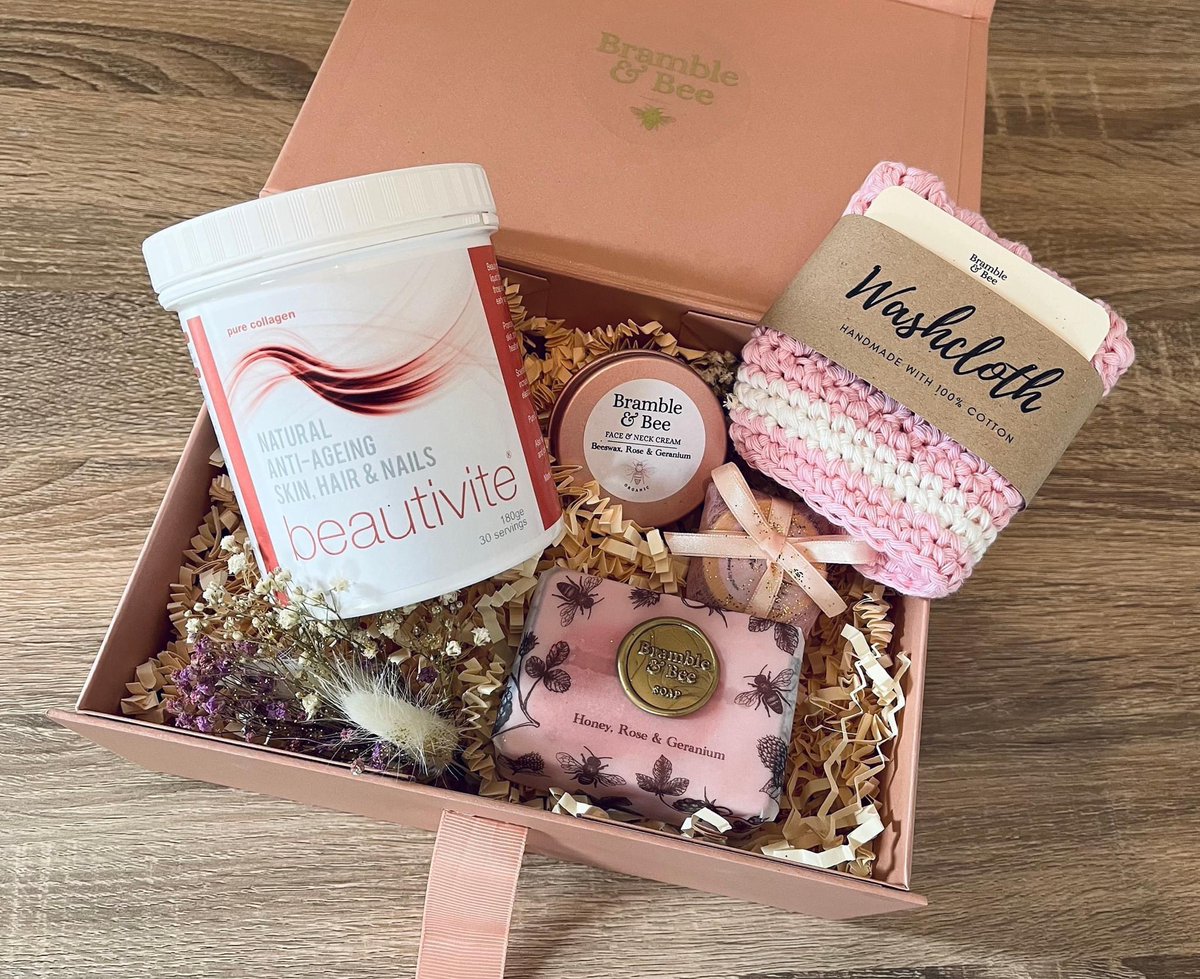 Arthritis_UK's tweet photo. MOTHER'S DAY GIVEAWAY!

We’ve teamed up with Bramble &amp; Bee to give away this gorgeous gift box! Treat someone special to a pamper with handcrafted soaps &amp; organic skincare products, plus our award-winning collagen supplement, beautivite.
 
For your chance to win: Follow &amp; Retweet https://t.co/STxHCWinPG