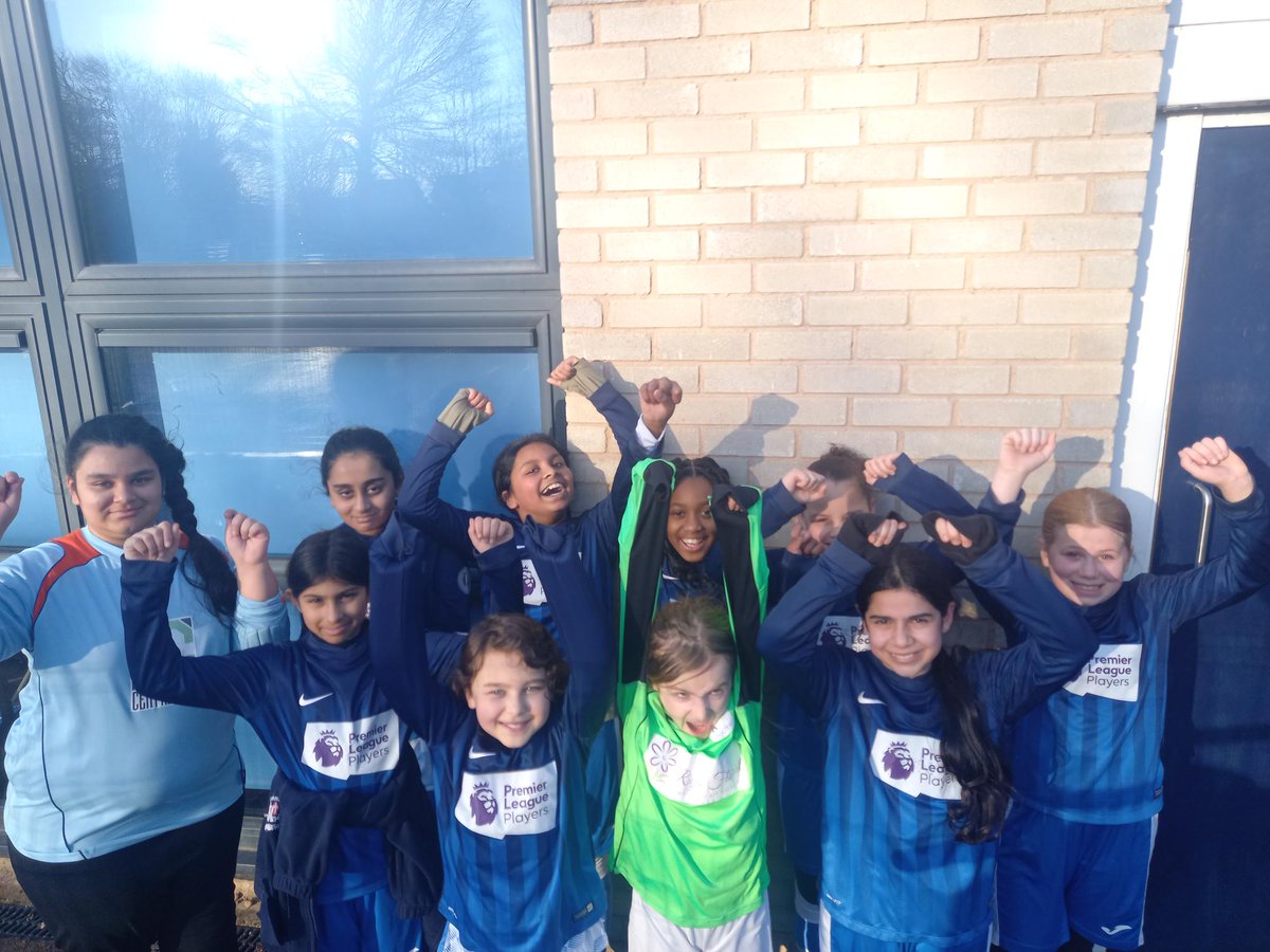 A massive well done to our girl's football team who won 4-2 on Tuesday this week! ⚽️