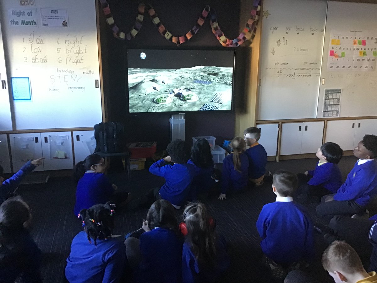 StBrendansYoker's tweet photo. @SpacefundJo @ScienceWeekUK
P3 loved watching To the Moon and Mars this morning. Thanks for answering our question as well. We learned a lot about the Artemis mission and many facts about the moon 🌚 
#MarsDay23 #MoonandMars #MarsWeek #MarsHour #BSW23 https://t.co/nQmZfZLe19