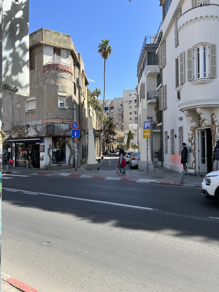 Ben Zion tweet media