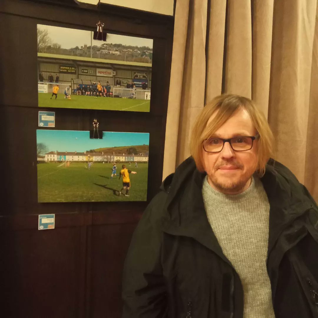 ClevedonTownFC's tweet photo. #seasiders on the town last night @CurzonClevedon Lionesses film screening. Thanks to @daveharry007 for adding us to his exhibition and nice to meet @pledge_ball after the Q&amp;A!
#clevedon #football #sportsphotography #footballfilms #womensfootball @DiscovClevedon @Clevedon_Life https://t.co/Ztm1jTozUw