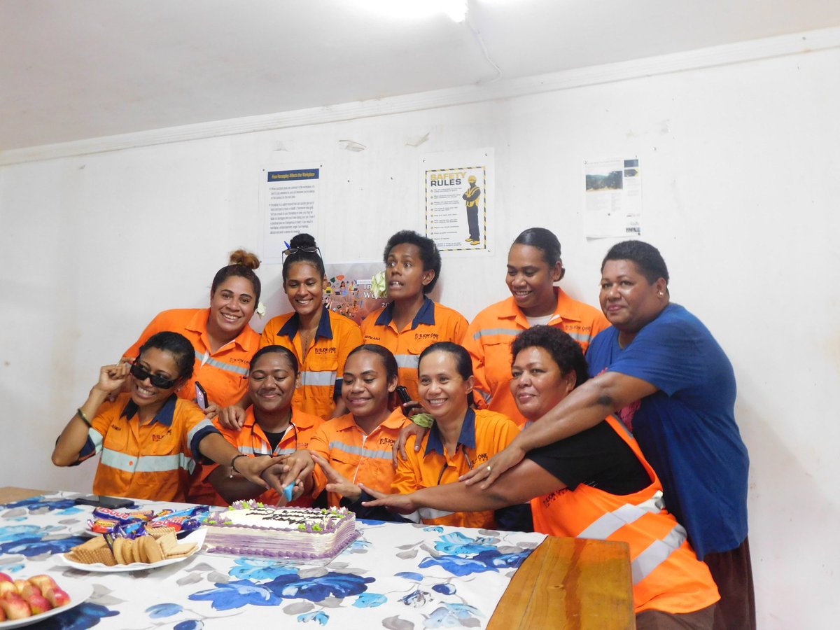 woouucaa's tweet photo. Happy International Women's Day🇫🇯
 #IWD2023 #womenempoweringwomen 
#EmbraceEquity https://t.co/J9qLiWbdQD