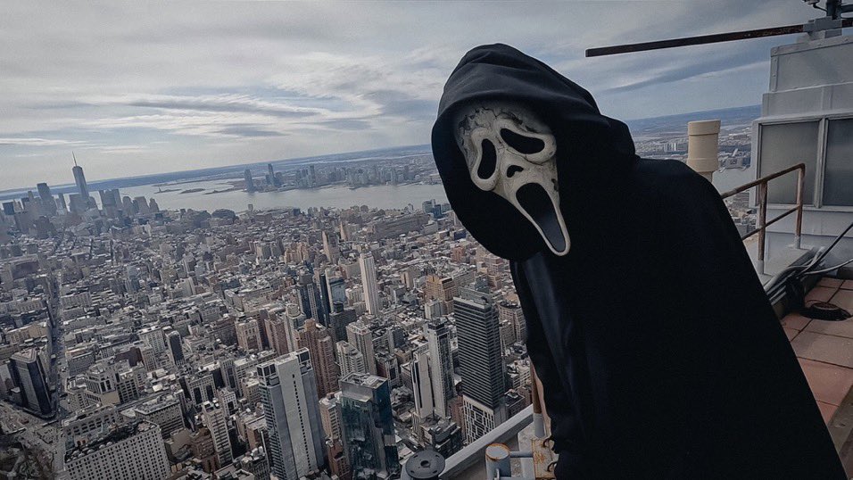 I made it to New York. Where are my victims?