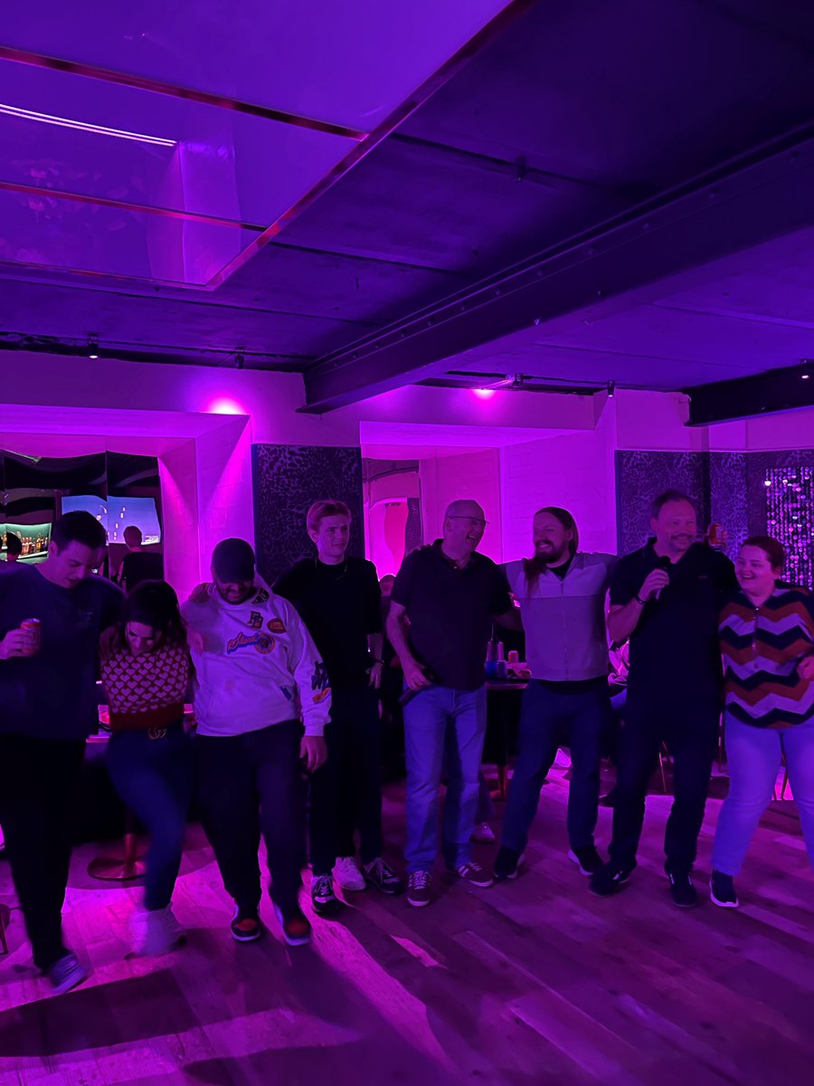 Our team has that #FridayFeeling!

Here’s the London gang out and about enjoying a spot of karaoke last week - any guesses which tunes made it on the list? 🎤

#ServiceNow #Friday #Teamwork