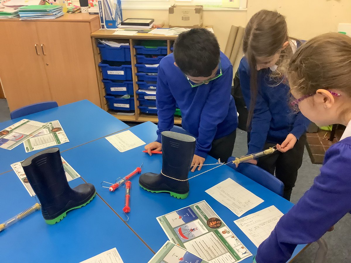 SJBsolihull's tweet photo. Year 5 have started their @PKCKST unit on Forces. We have been investigating the friction between objects and surfaces to discover how many Newtons it takes to pull the object along. #SJBscientists #sciencesuperstars @OurLadyandAllS1 @BhamDES @BCPP__ https://t.co/DLwTqvQ9Zx