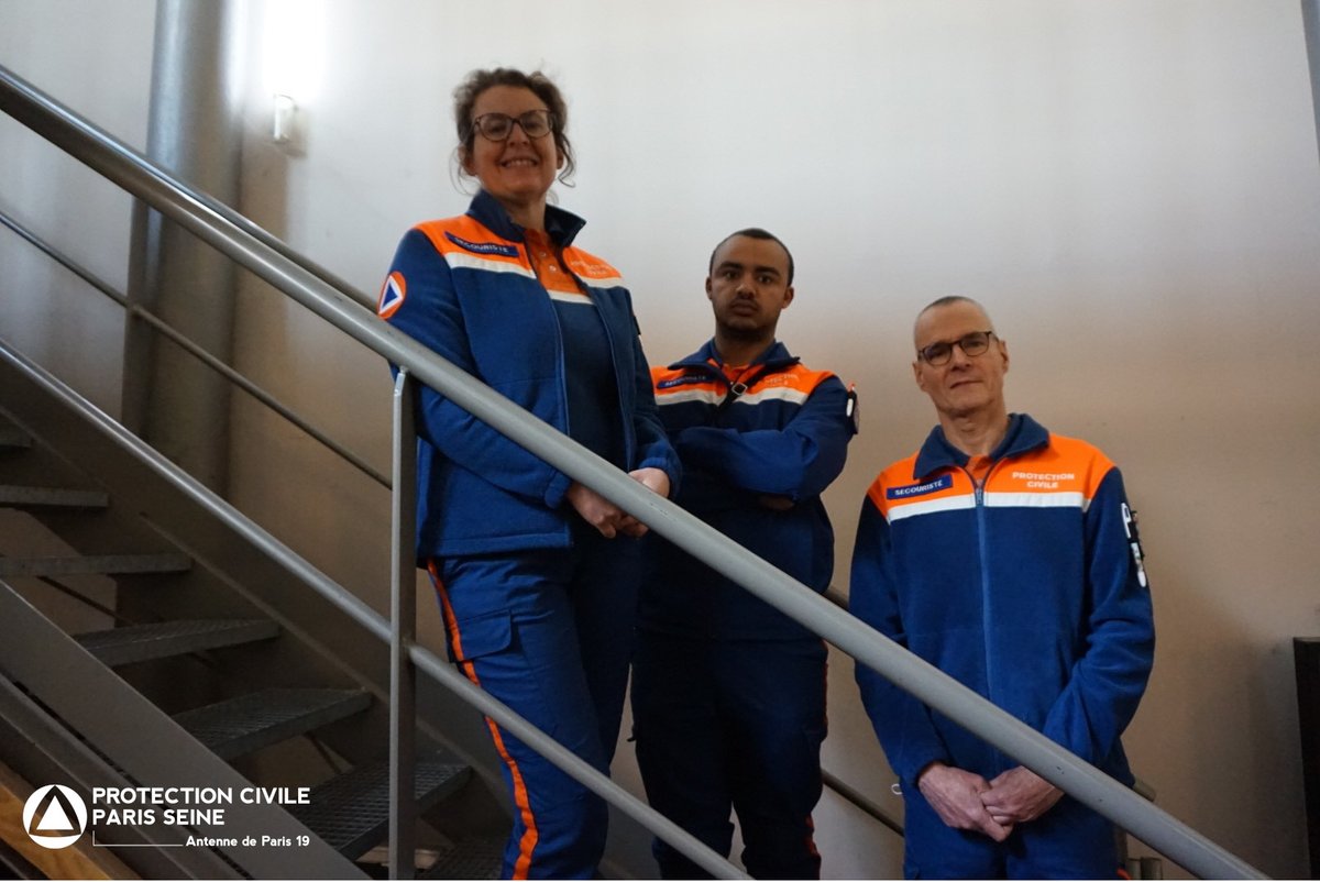 PCParis19's tweet photo. #postedesecours
Hier jeudi 4 de nos secouristes présent pour tenir un poste de secours sur #hellotomorrow qui c'est déroulé au #centquatreparis à #paris19
Merci à Aurélie, Jacques, Evan et Alexandra
#pcps #protectioncivile #photo #le104 #hellotomorrowsummit #hello #conference https://t.co/aMymVl9GWz