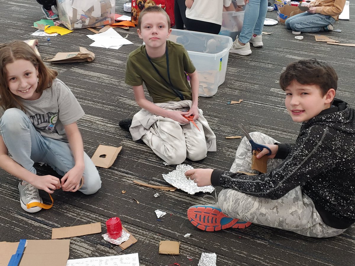 MaddenTCS's tweet photo. Your task -build your "TES Secret Room" to scale, matching your fraction model and design poster. Learners continued their reasoning and application of math concepts through the building phase! @_sofiacerrato https://t.co/hczaqoZWtG