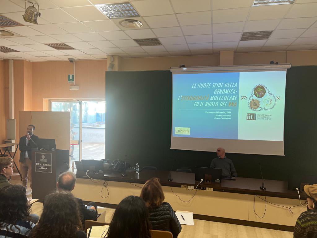 ELIXIR Italy (@elixir_it) on Twitter photo Genomic challenges by Francesco Nicassio iit.
<a href="/ELIXIREurope/">ELIXIR Europe</a> <a href="/CNRsocial_/">CNR Consiglio Nazionale delle Ricerche</a> <a href="/CNR_IBIOM/">CNR_IBIOM</a> @Unistem2023 #unistem2023 Genomic challenges by Francesco Nicassio iit.
<a href="/ELIXIREurope/">ELIXIR Europe</a> <a href="/CNRsocial_/">CNR Consiglio Nazionale delle Ricerche</a> <a href="/CNR_IBIOM/">CNR_IBIOM</a> @Unistem2023 #unistem2023