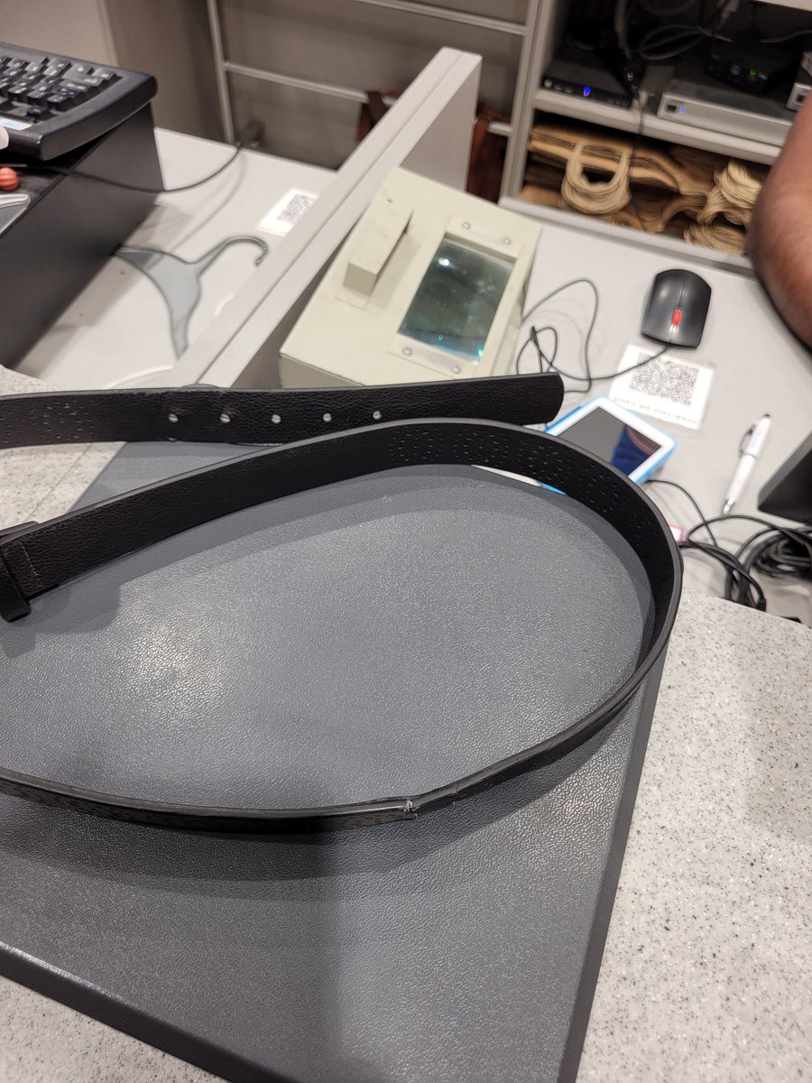 stethgirltales's tweet image. #maxfashionishorrible Bought this belt and it turned out to be both quality &amp;amp; store experience wise horrible. There was no one available to take the complain or put an exchange. The product was completely damaged and of very poor quality #cheapquality #poorproduct