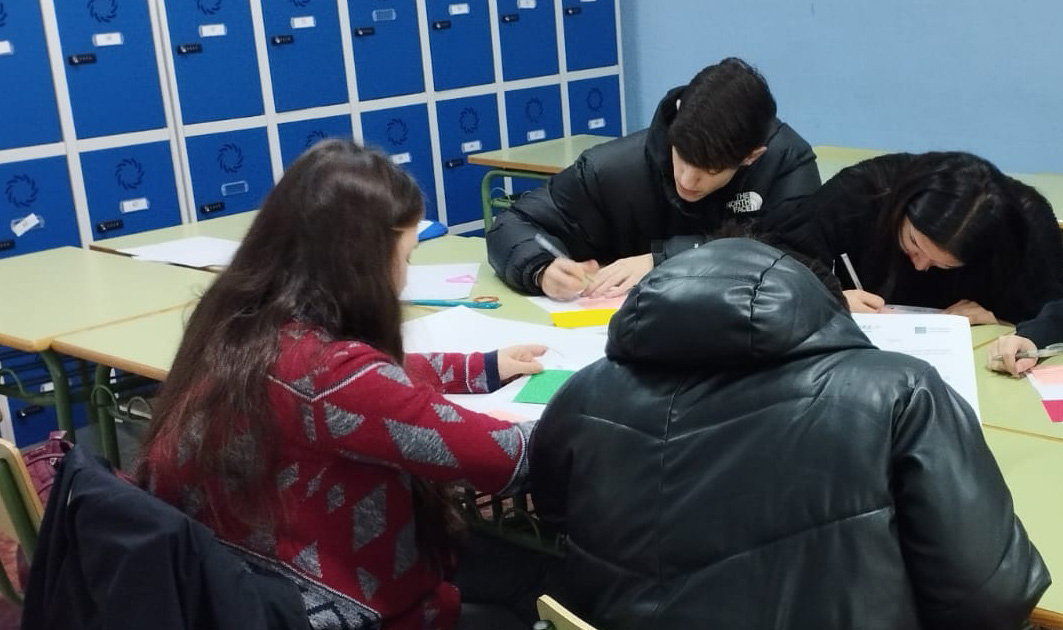 AreaEmpleoFSMLR's tweet photo. 📌 #WakeUPVocation ha celebrado #talleres prácticos sobre #orientaciónlaboral en #centroseducativos de España, Italia y Croacia 🆒 ¡Han participado +750 estudiantes, 100 familias y 30 docentes! Serán la base para desarrollar un manual metodológico 👍 https://t.co/hMjWAjuamf https://t.co/tAYkH9Ns6u