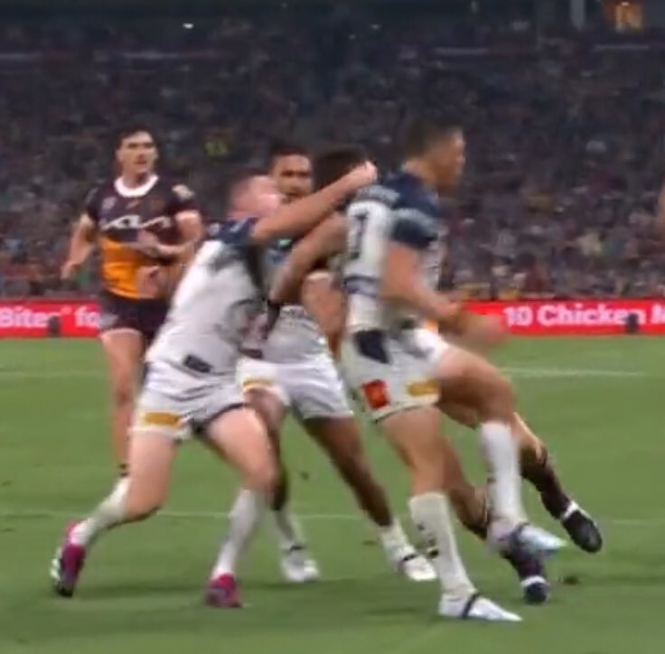 Dallas5966993's tweet photo. @9_Moley Yeah there was no shoulder charge drama queens.  It was a high shot from Townsend, not even Drinkwater that injured Oates.   Still should not have happened though. https://t.co/uqKkacs6P5
