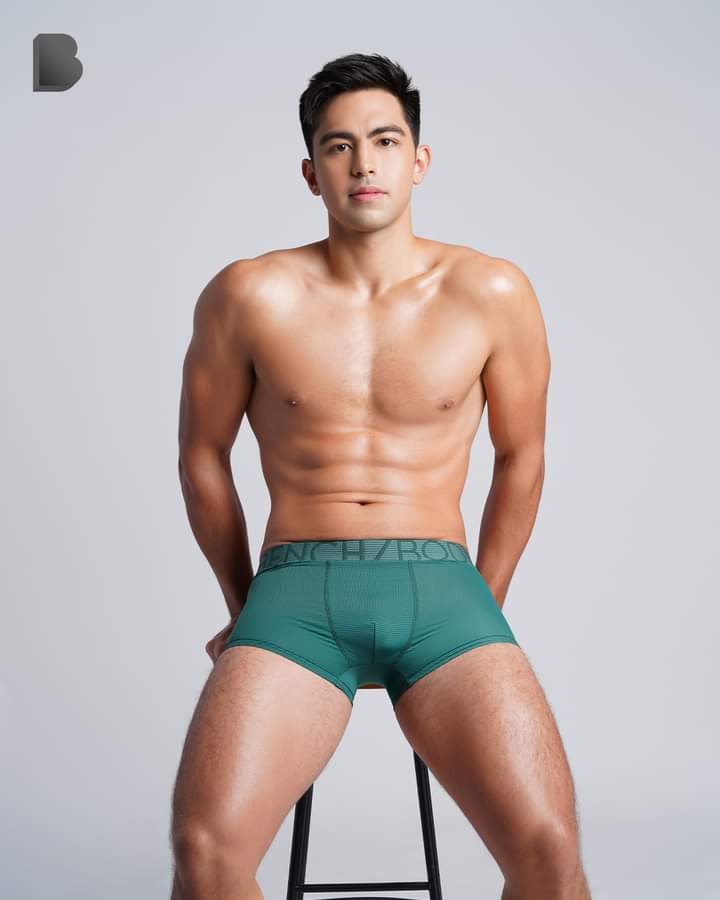 Derrick Monasterio
.
via ig/benchbodyph