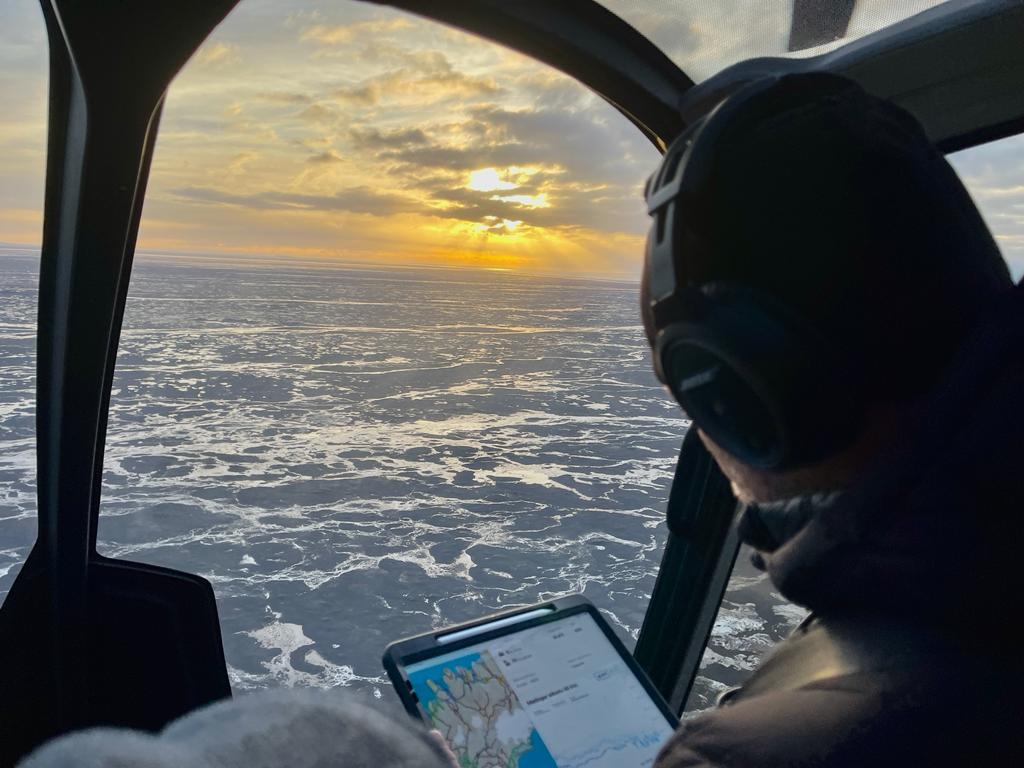 HelicopterFilmS's tweet photo. Early morning Heli scout with @TnIceland.
#Cinematography #SFX #VFX #Aerial #AerialCinematography #AerialFilming #HelicopterFilms #HelicopterFilming #DroneFilming #Drones #Helicopter #BSC #Netflix #Airbus #Shotover #Snow #locations #Iceland https://t.co/t77sQ9IMTw