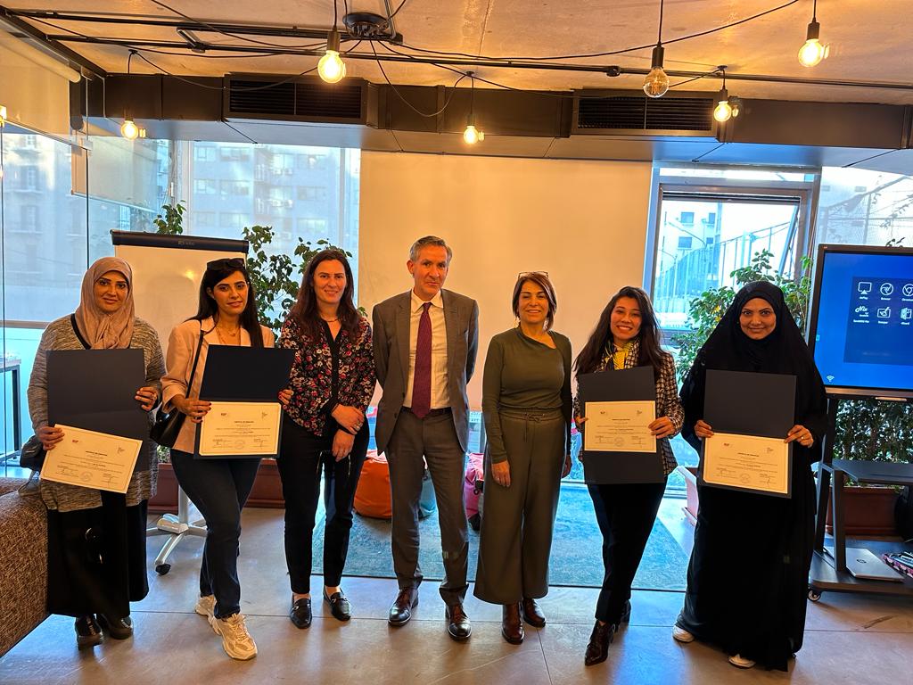 JeanNoelBaleo's tweet image. 🇮🇶 Avec de jeunes entrepreneures de #Bagdad, #Mossoul et #Karbala en formation express à Beyrouth au CEF @AUF_MoyenO, dans le cadre du programme Raa’idat de @FranceBagdad.
Formation professionnalisante et coaching pour les aider à développer leurs projets de startups en Irak.