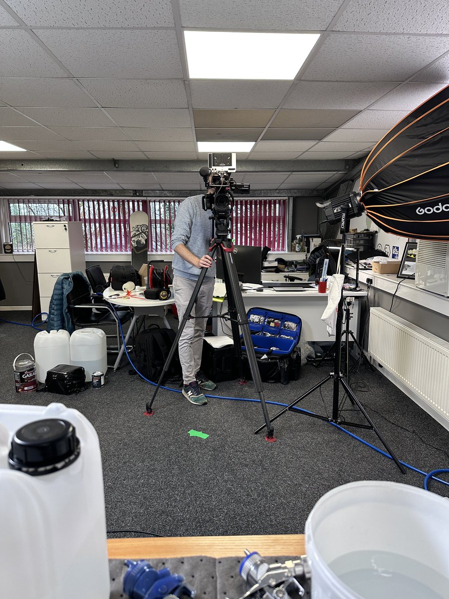 UnicInternation's tweet photo. More videos being add to the YouTube channel. 

After a few days recording and turning an office in a temporary studio.

#sprayguncleaners #solventrecycling #aerosolrecycling #cancrushing #vocreduction #protecWash #workingwithnature #papercompactor #madeinuk https://t.co/goag7qXjq6