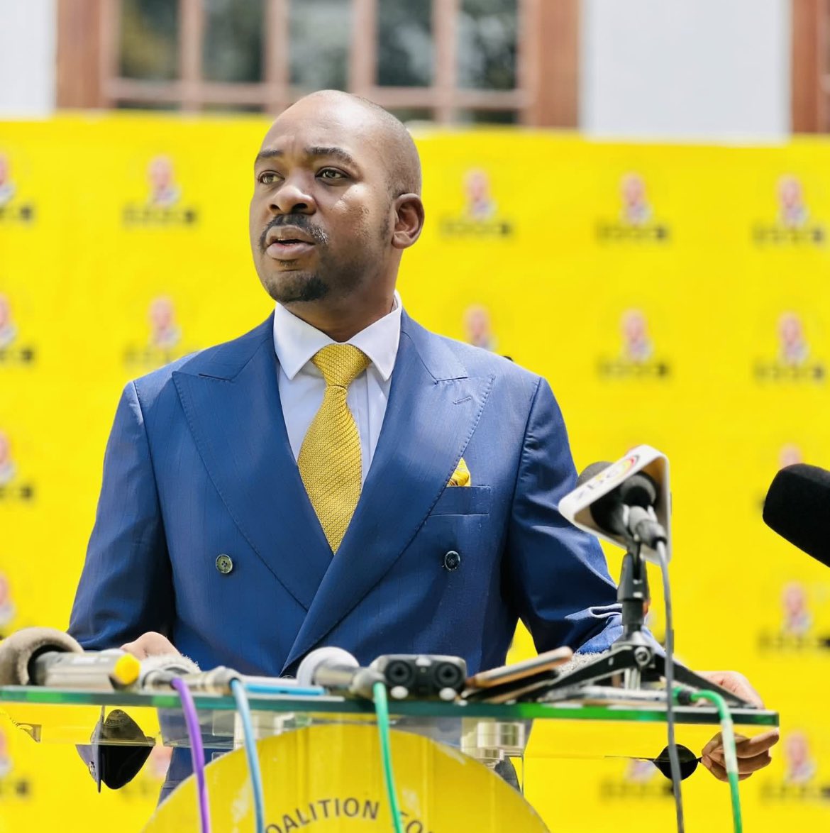 🟡President @nelsonchamisa emphasized that those who are not registered to vote have no right to complain. If you don’t play your part as a citizen, you may as well keep quiet. Don’t be an accomplice to bad governance by refusing to vote! #Agenda2023