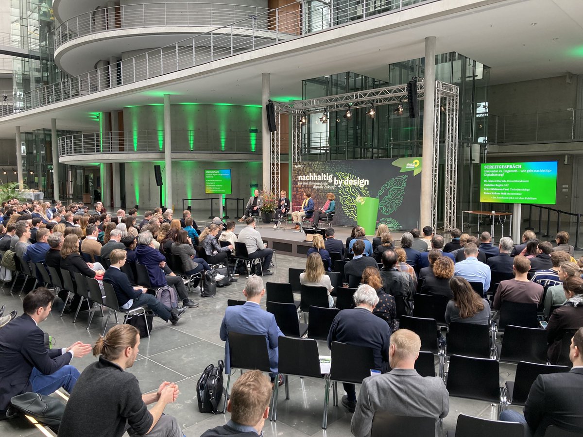informatikradar's tweet photo. Aus der GI bringen sich viele Köpfe in die „nachhaltig by design“-Konferenz von @GrueneBundestag ein: @ChristineRegitz, Prof. Volker Wohlgemuth, Dr. Eva Kern zu #GreenCoding, #Bildung uvm! #gdk23 https://t.co/mDvduixMnH
