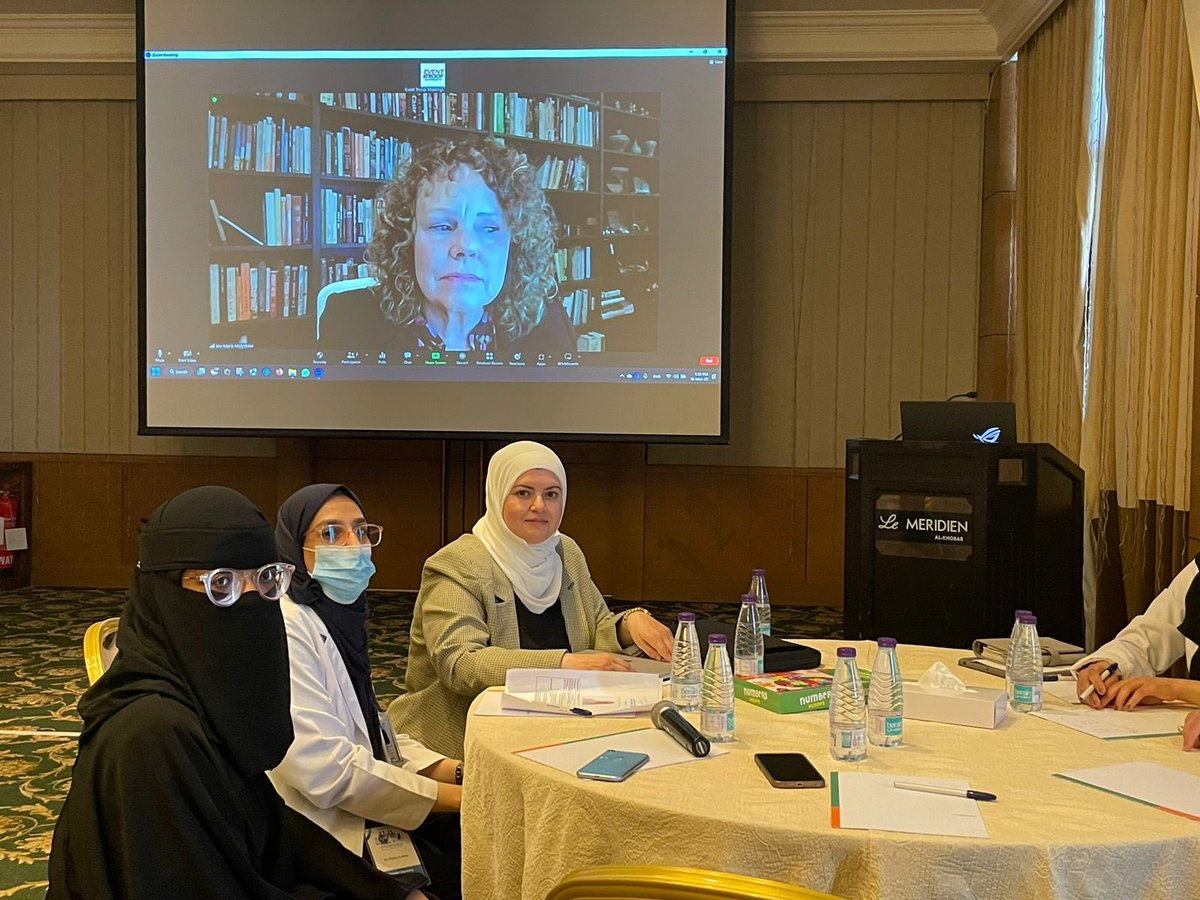 EventTroop's tweet photo. #يحدث_الآن 

From within the nursing conference workshops. Important information, a science that benefits everyone. 🚑👏🏻

Proudly Managed By #EventTroop
@E1_Cluster https://t.co/5YJTT7noGO