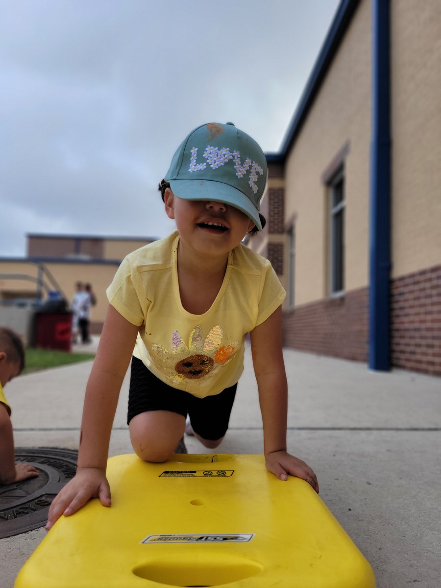 Daisy Molina tweet media