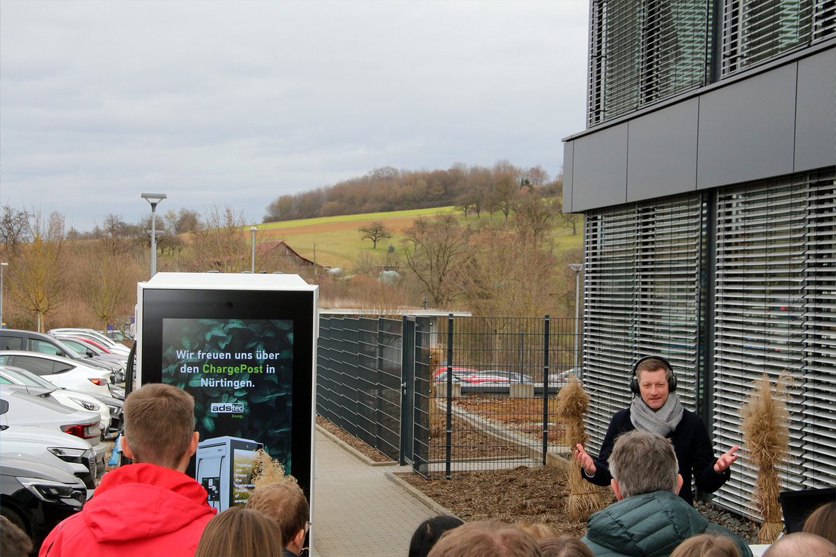 This week the time had come - our #ADSTECEnergy #ChargePost was officially presented at our headquarters in Nürtingen, Germany. Now our employees can also charge at our latest charging product.🔌🔋
#ultrafastcharging #shapingmobility #EVcharging #EVinfrastructure