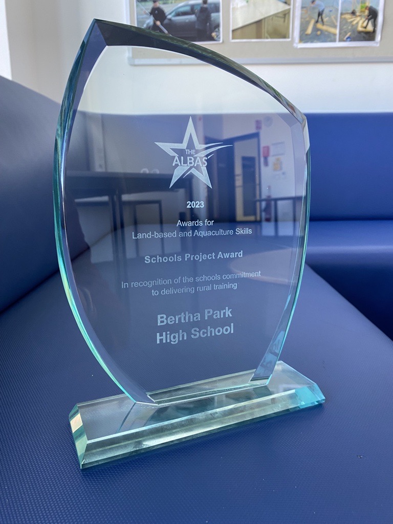 BerthaParkPS's tweet photo. Well done to Bertha Park Rural Schools group for the School Based Project Award with Aberdalgie Church. Amazing result of First Place!  @BerthaParkHWB @BerthaParkHigh   #albas23 https://t.co/2YWLyOH3OE