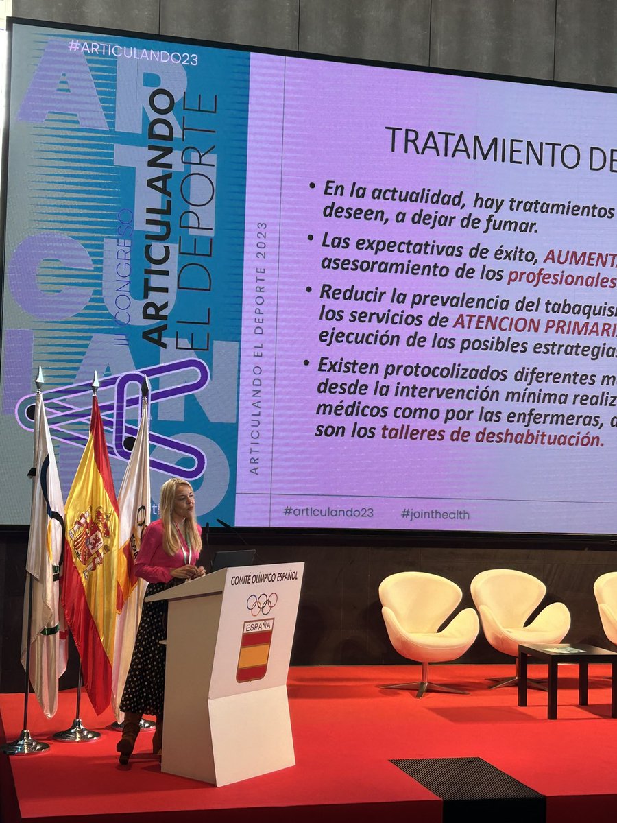 “El tabaco aparte de sus efectos perjudiciales para nuestra salud daña la calidad ósea de nuestro esqueleto pero si no puedes dejarlo, se puede reducir el daño de las sustancias más nocivas calentando el cigarrillo en vez de quemándolo” Dra. Marisa Romero García en #ARTICULANDO23