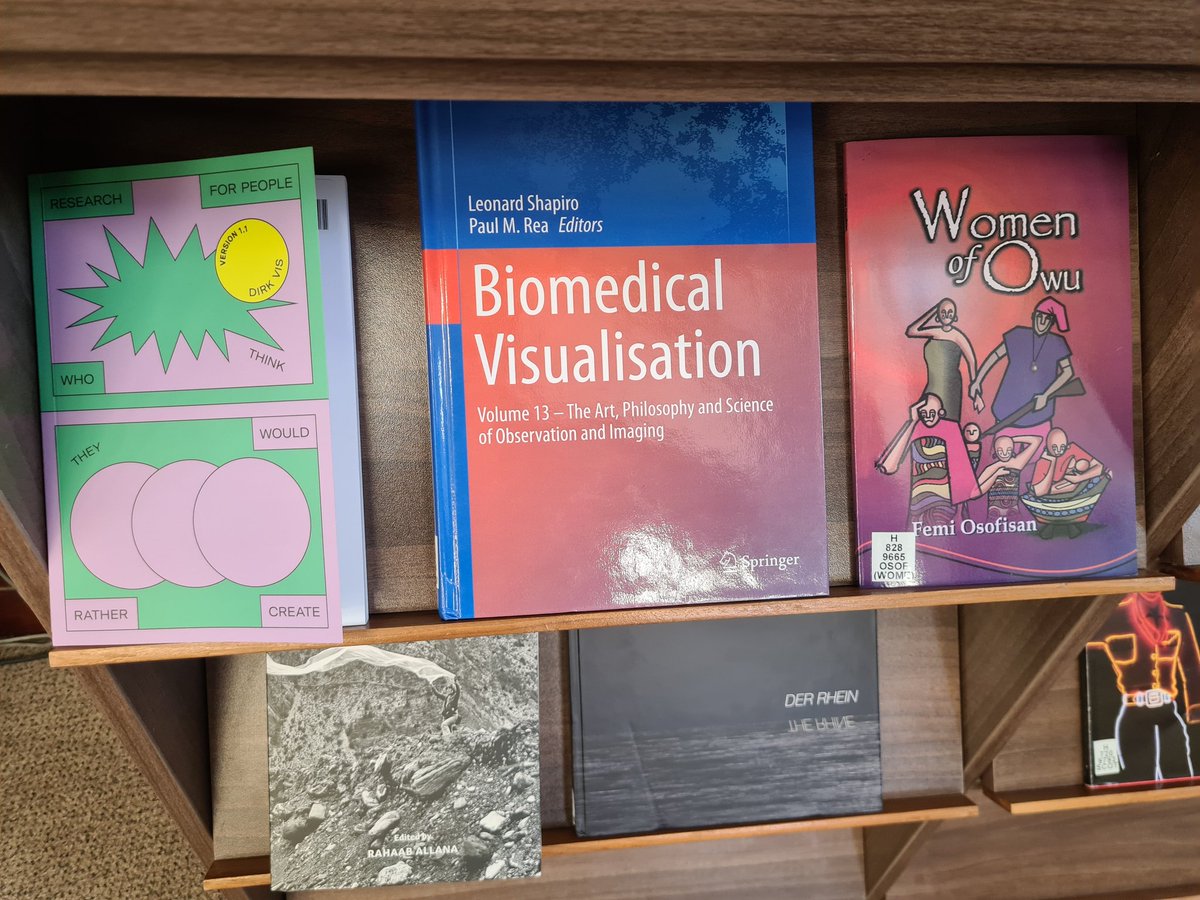 leonard_shapiro's tweet photo. 💥Biomedical Visualisation Volume 13 in a university art library! Who would have thought? But then again, many chapters intersect art and human biology 😀. @HiddinghHallLib This same volume is in the @UCTHealthSci Health Sciences library @uct_bmhsl @medicalvis https://t.co/KQFQysE2ki
