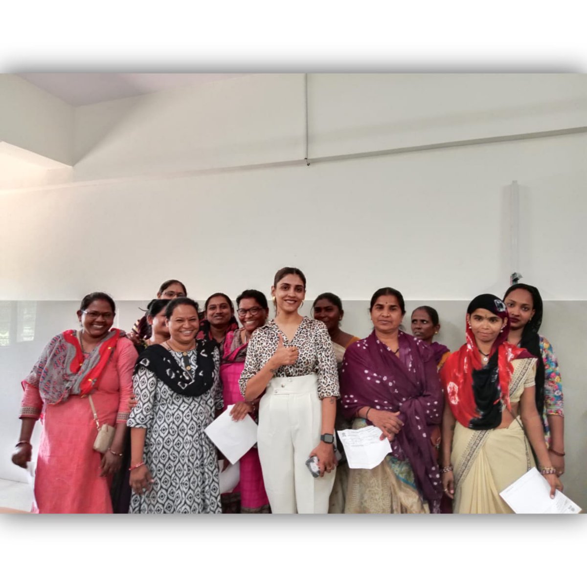 MySuratMySMC's tweet photo. Going one step ahead for making Better Surat Behtar Surat, Health dept did a Health camp for women at Bhathena Health Centre, Limbayat Zone.
#swachhotsav2023 #niramayaday #swachhsurvekshan2023surat @myrjvaani @swachh_survekshan @sbmurbangov @swachhbharatgov @ministrywcd @g20org https://t.co/nr1XdpFiw0