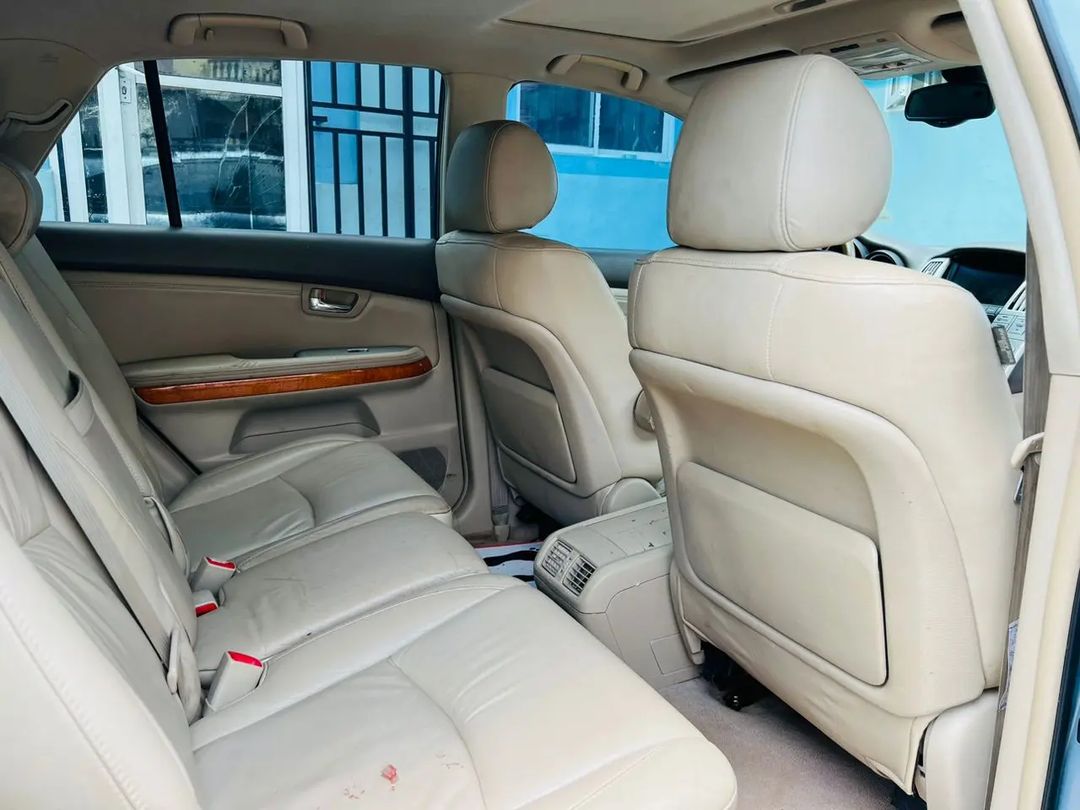 msbettyemo's tweet photo. Foreign used
#lexusrx330
Year : 2005
Price : N6.750m Naira
๐Location : #Lagos https://t.co/njB20Luse5