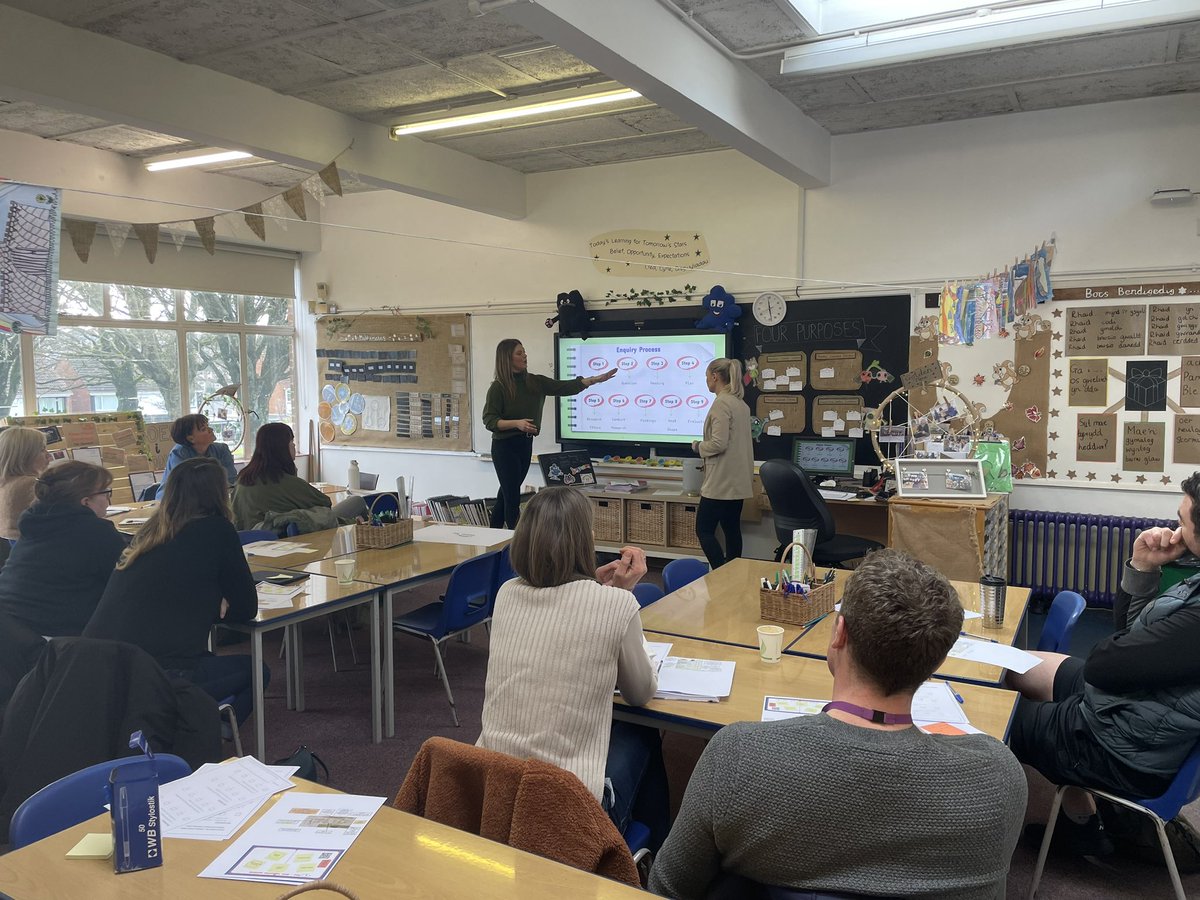 GlasllwchP's tweet photo. JFS Cluster INSET today, sharing good practice across the cluster. Glasllwch practitioners are sharing our approach to research &amp; enquiry and our ‘Teach Like a Champion’ pedagogy. #clusterworking @EAS_ProfLearn https://t.co/xBrERYTunq