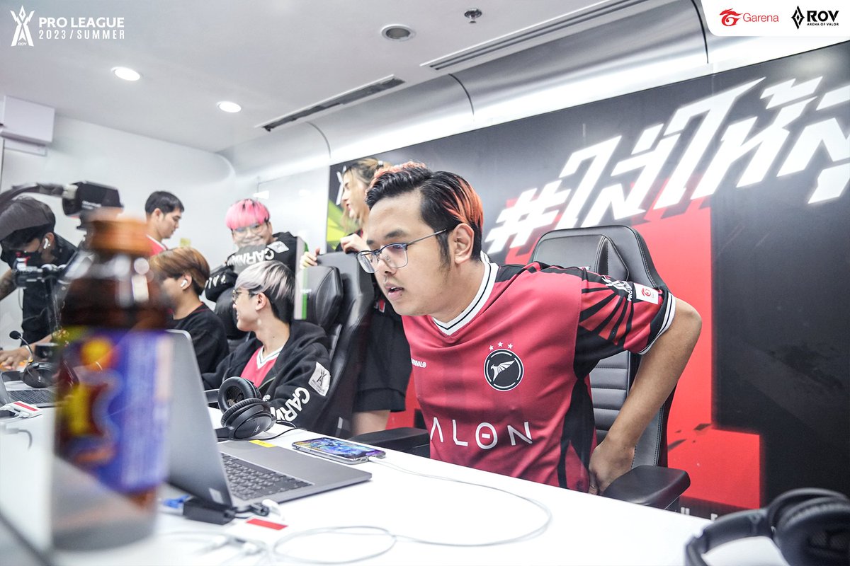 GarenaRoVTH's tweet photo. ศึกตัดสินชะตา! แต้มนี้ใครจะเป็นฝ่ายกำหนด!! ดูด่วน Talon vs eArena บอกเลยเดือดดดดด #RoV #RPL #RPL2023Summer https://t.co/LnWq6Dc43P