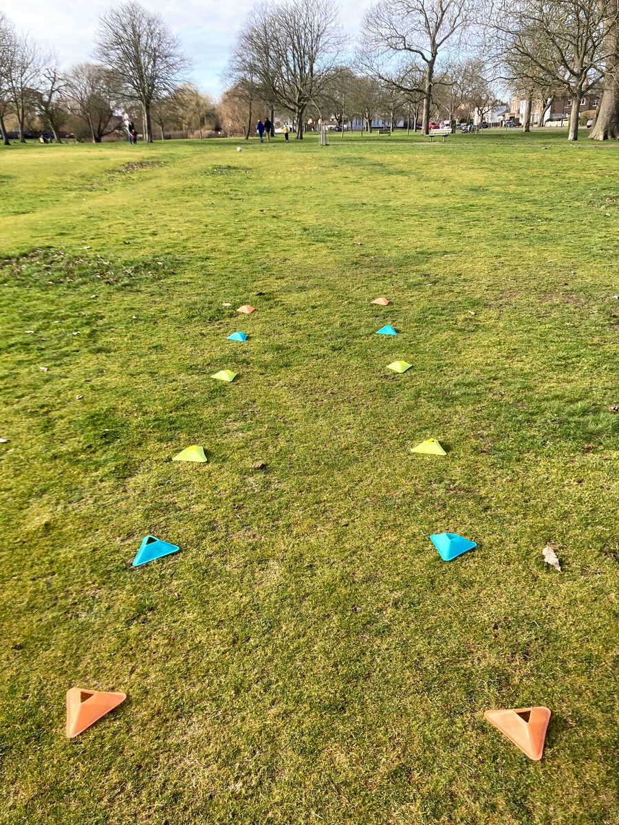 AntonioScicchi7's tweet photo. #coachlife: 20: the tackle in the defensive phase.
Developing muscles strenghts. on the #defensivephase.
#learn
#bodyposture
#avoidinginjury
#trainingsession
#coachlife 
#developingknowledge https://t.co/gGinLg8gpm
