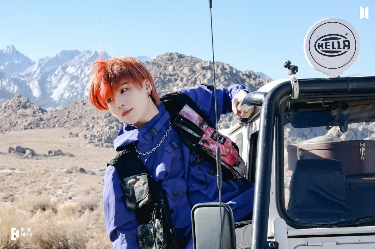 BtsItalyUni's tweet photo. 🇮🇹È stato pubblicato io dietro le quinte del photofolio di Yoongi.
🇬🇧It’s out the behind the scenes of Yoongi's photofolio.
#FirstLoveSuga
#HappySUGADay
#GeniusMinYoongi
#OurSafePlaceSuga
#HappyBirthdaySuga
#MinYoongi
#AgustD
#Suga
#Yoongi https://t.co/7d68aFs55b