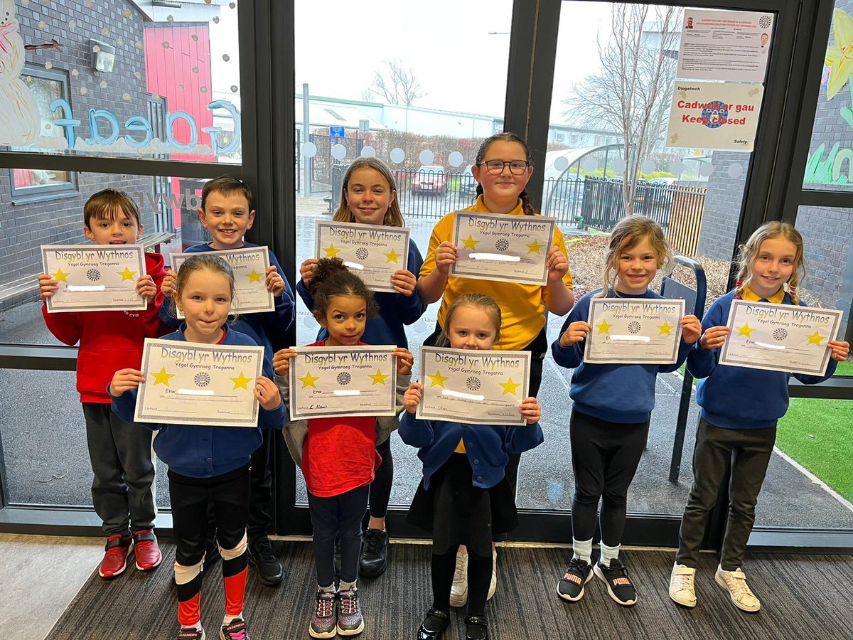 YsgolTreganna's tweet photo. Llongyfarchiadau i ddisgyblion yr wythnos.⭐️💫
Congratulations to the pupils of the week. ⭐️💫 https://t.co/r4epNCxnmQ