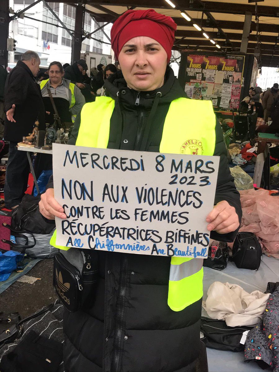SamuelAmelior's tweet photo. @Fredhoc @FleurietZen Pour une transition juste et respectueuse des biffinEs et de leurs métiers à #portedemontreuil , arrêt des bennes privés et de la répression policière continue depuis 2010 , organisation des marchés des #recuperateurs ! ÉluEs du 20eme, la solution n’est pas la répression! #OIT190 https://t.co/KwP73Zzfrw