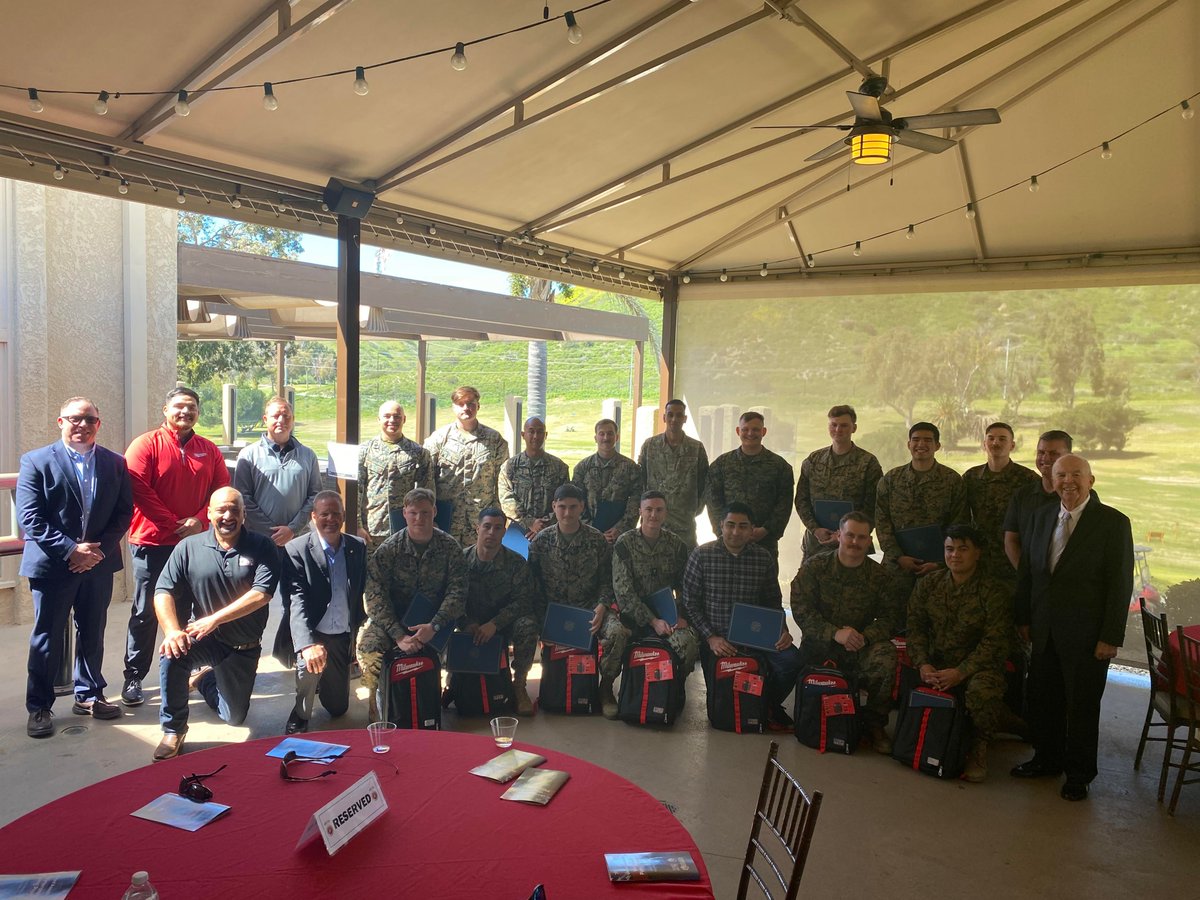Congratulations to the @UAPipeTrades Veterans In Piping Program Camp Pendleton graduating class 39! Bravo Zulu to all the VIP graduates! Fair winds and following seas on your journey to your home locals and the beginning of your apprenticeships with the United Association.