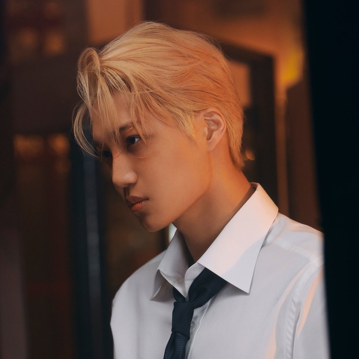 WORLDMUSICAWARD's tweet photo. #KAI looks so hot with blond hair in latest teaser pics for his highly anticipated 3rd Mini Album #Rover, out March 13 at 6pm KST!📸✨💫🌟❤️‍🔥💿💥1⃣3⃣🕕👑💚
#카이 #EXO #엑소 
#weareoneEXO 
#KAI_Rover

💿Pre-order
https://t.co/AUqEGKL1aO https://t.co/Gu3qQnfR8p