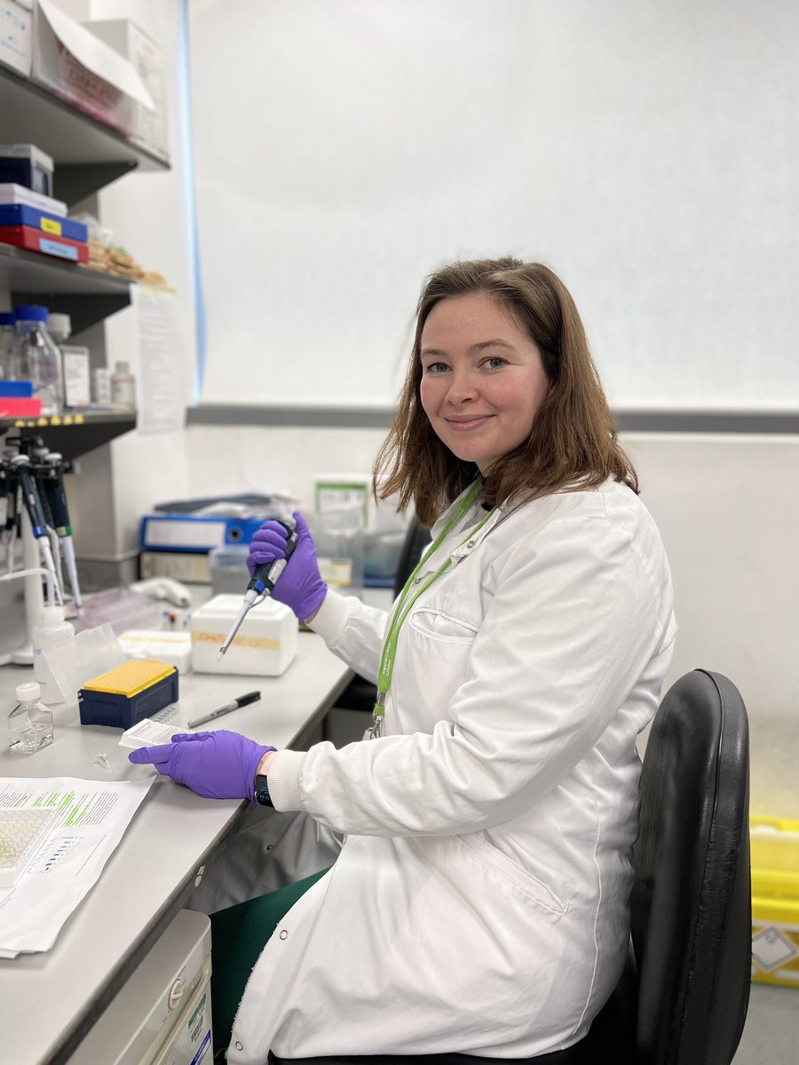 Today meet Katie! Katie is a Research Assistant in @TeamMcNeish @OCARC_Imperial. Katie provides invaluable assistance to postdocs, PhD and MRes students in her group , developing different models of ovarian cancer! #OvarianCancerAwarenessMonth #OCAM #ImperialWomen @ImperialSandC