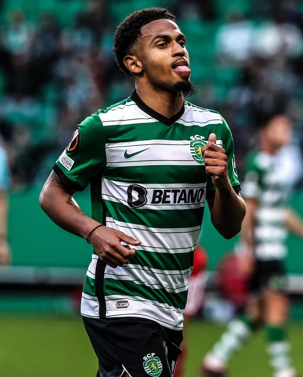 marcusedwards__'s tweet photo. Fans were🔥 All To Play For Next Week. #UEL @Sporting_CP https://t.co/qcxEjUjRCy