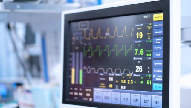 phoneguymark's tweet photo. Certain software tools used to support medical decision making could now be regulated as medical devices by the FDA. Some companies welcome the clarity and others believe it could dissuade innovators. What do you think? #HealthcareIT #cdwsocial https://t.co/pd08JMjDFE https://t.co/lcmi3j2J2c