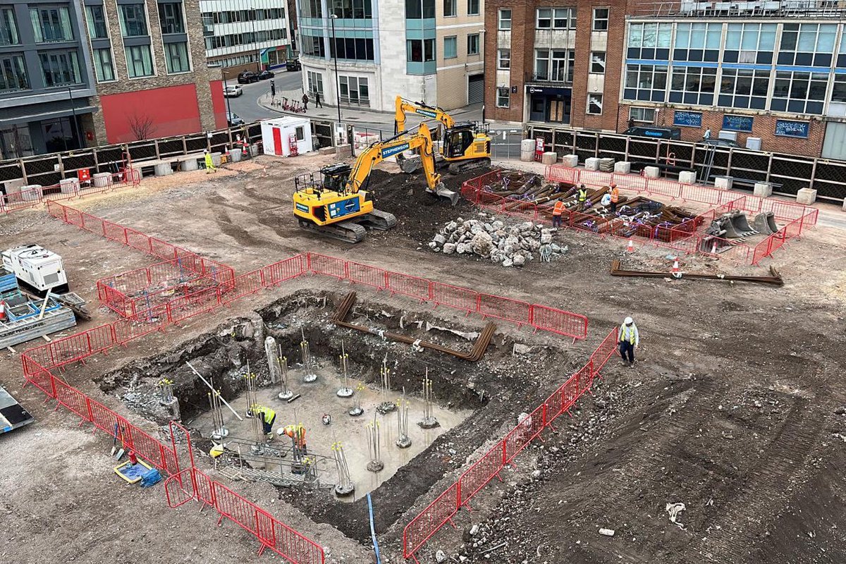 GroupStephenson's tweet photo. Fantastic groundworks progression at the Redcliff Quarter project these last few weeks 💪 

Once groundworks are complete, our team will continue with the erection of 5 reinforced concrete superstructures ranging in heights from 8-19 storeys 😁🏙 https://t.co/wcr5kLqph1