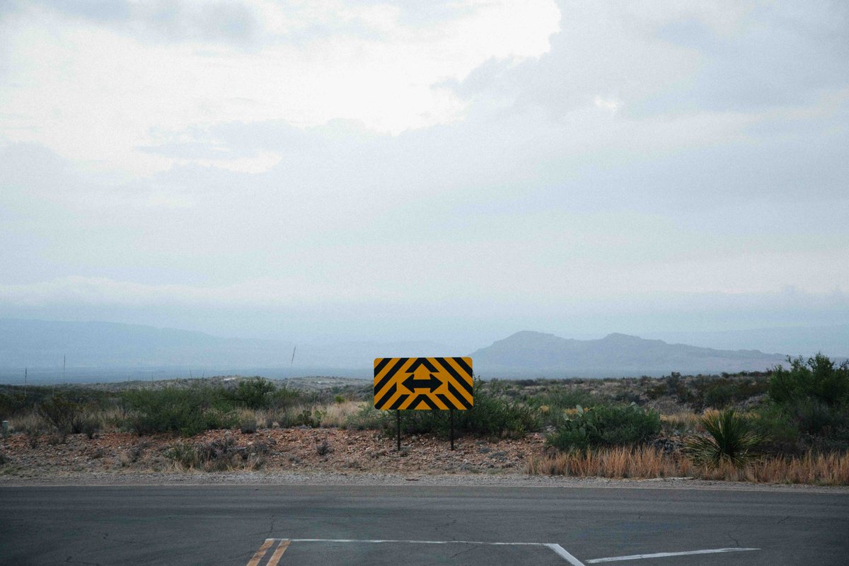 Before checking out for Spring Break, don't miss our latest from Amalia Frommelt, who reviews "Radical Uncertainty: Decision-Making Beyond the Numbers" by Kay and King 

Read: wp.nyu.edu/schoolofprofes…

(📸: Kyle Glenn/Unsplash)