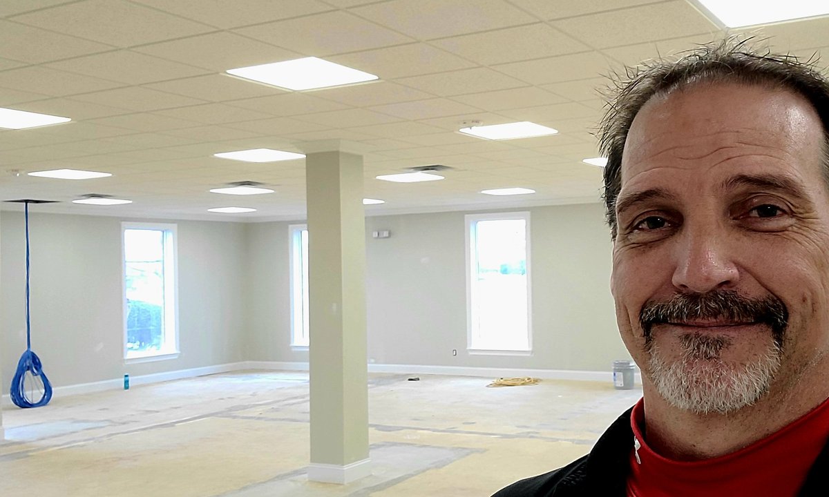 2bDesignStudio's tweet image. Obligatory construction site selfie from the renovation of the Family Security Credit Union branch behind the Decatur Mall...Woodward has done a fantastic job, and they look to be finished a couple of months early...

#CreditUnion #Architect