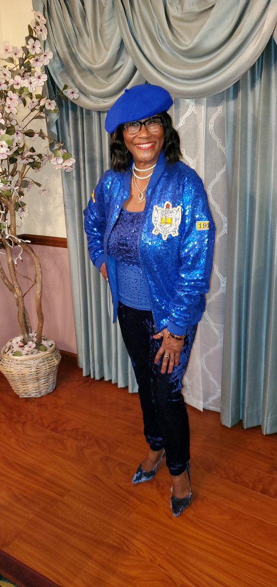 SGRho tweet picture